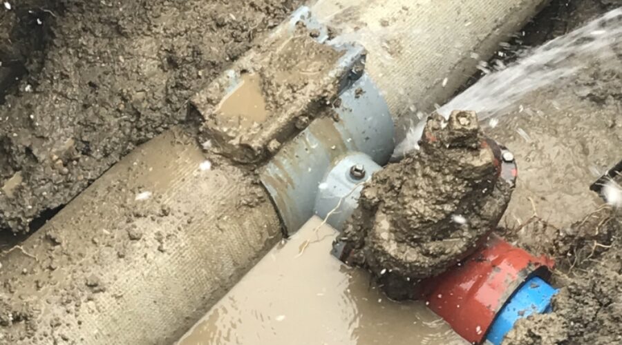 Some Kenora residents without water following water main break