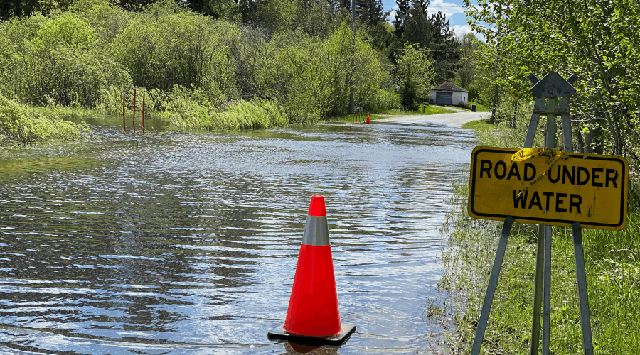 Lane closure on Sedesky Road
