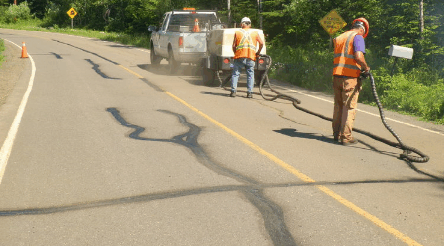 Crack sealing to cause delays in Kenora this week