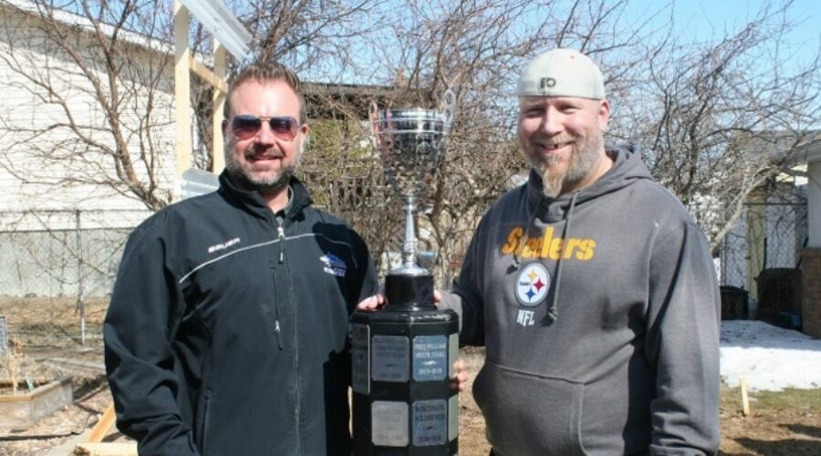 Walsten named top SIJHL Coach in 2022-2023