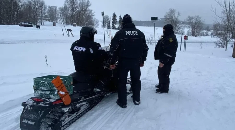 Police investigate snowmobile collision near Shoal Lake #39