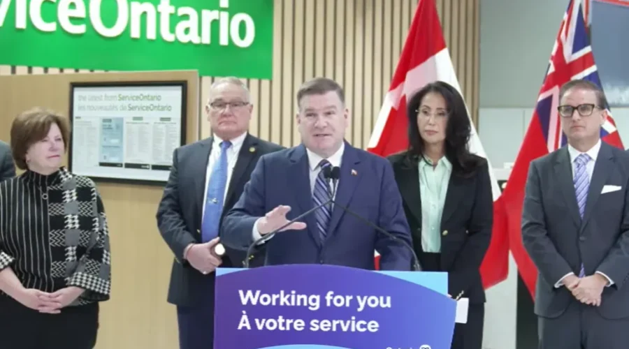 Minister defends new Service Ontario centres