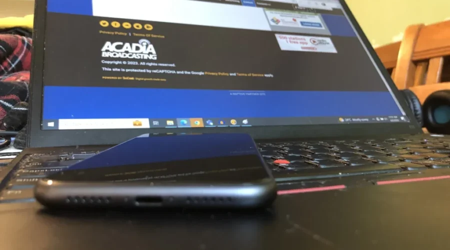 Broadband project hooks up first 4 communities