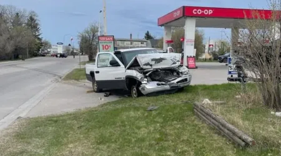 Car chase ends in Dryden