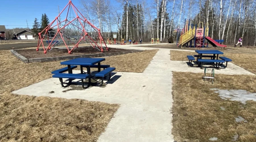 Municipalities receive Trillium funds