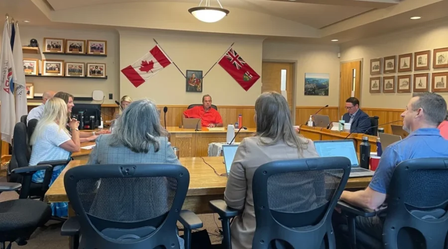 Council agrees to more discussion on sewer and water rate increase