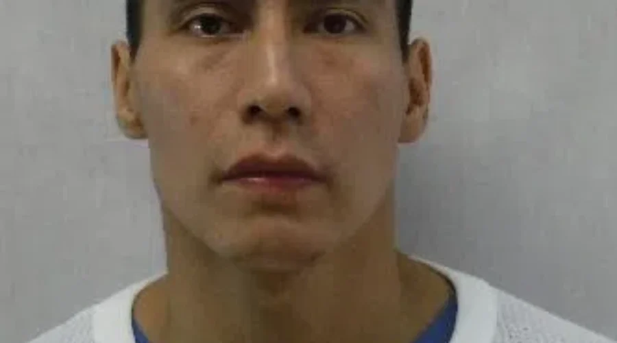 Police seeking assistance locating federal offender