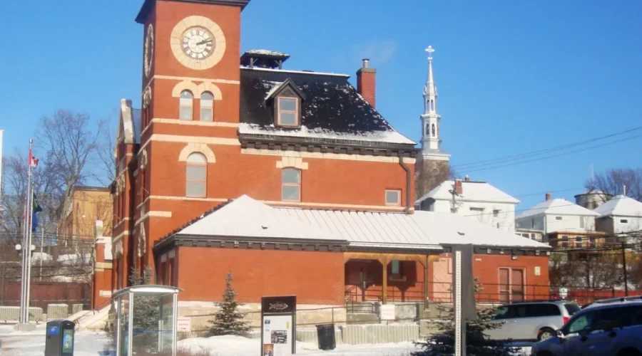 Kenora launching backyard composting program