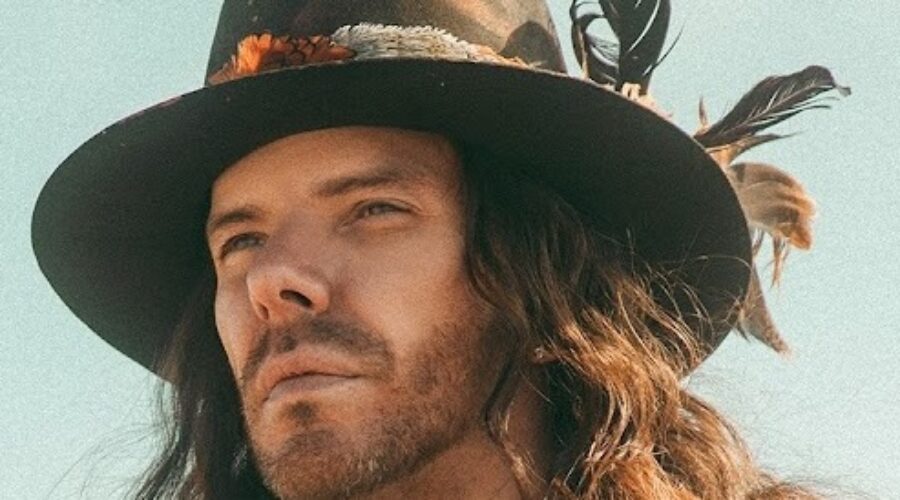 Kyle McKearney brings alt-country music to NWO