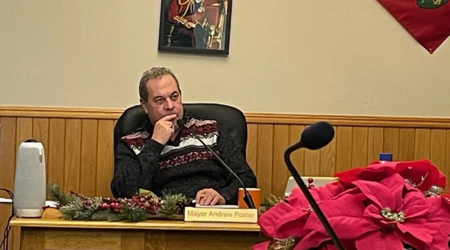 Mayor Andrew Poirier tops Kenora council remuneration