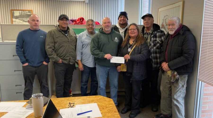Miisun donates to Kenora’s Fellowship Center