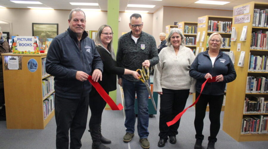 Keewatin Public Library celebrates re-opening