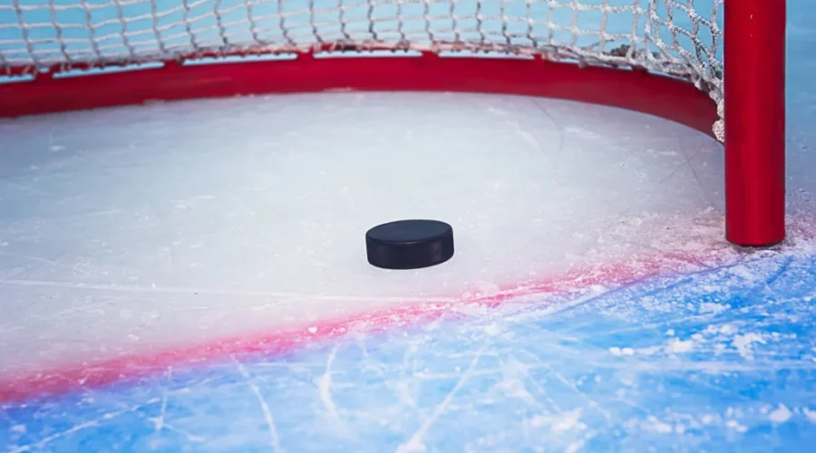 Canadian men will play for hockey gold