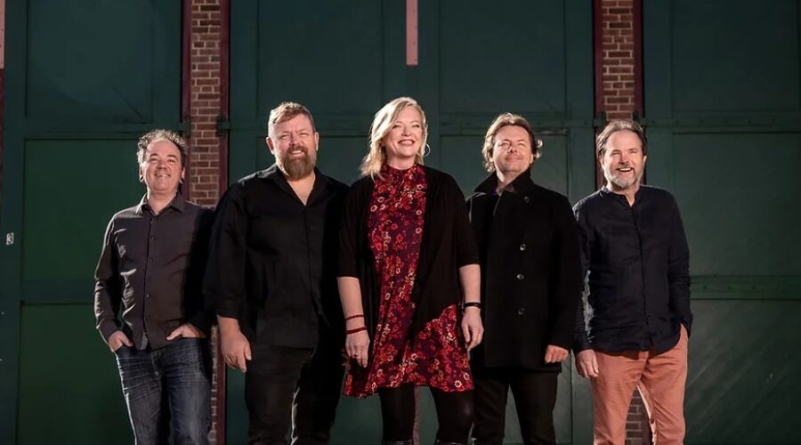 The McDades share there Celtic-rooted music with northwestern Ontario
