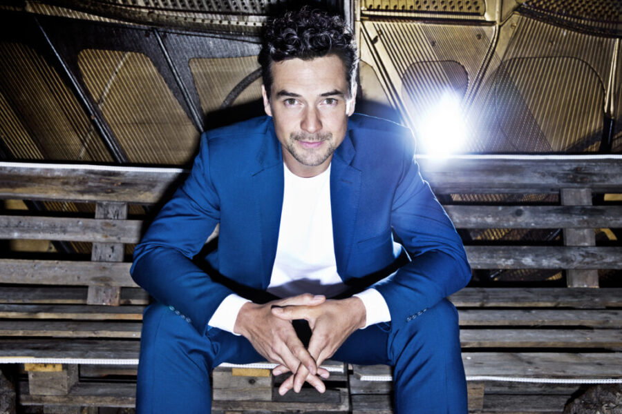 Renowned pianist Michael Kaeshammer plays Kenora