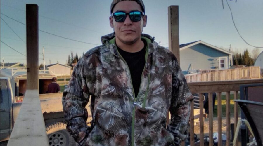 Indigenous man from northern Ontario teaches “Moose Calling 101”