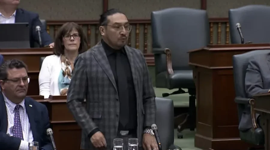 Chiefs, municipal leaders urge province to declare state of emergency amid forest fires